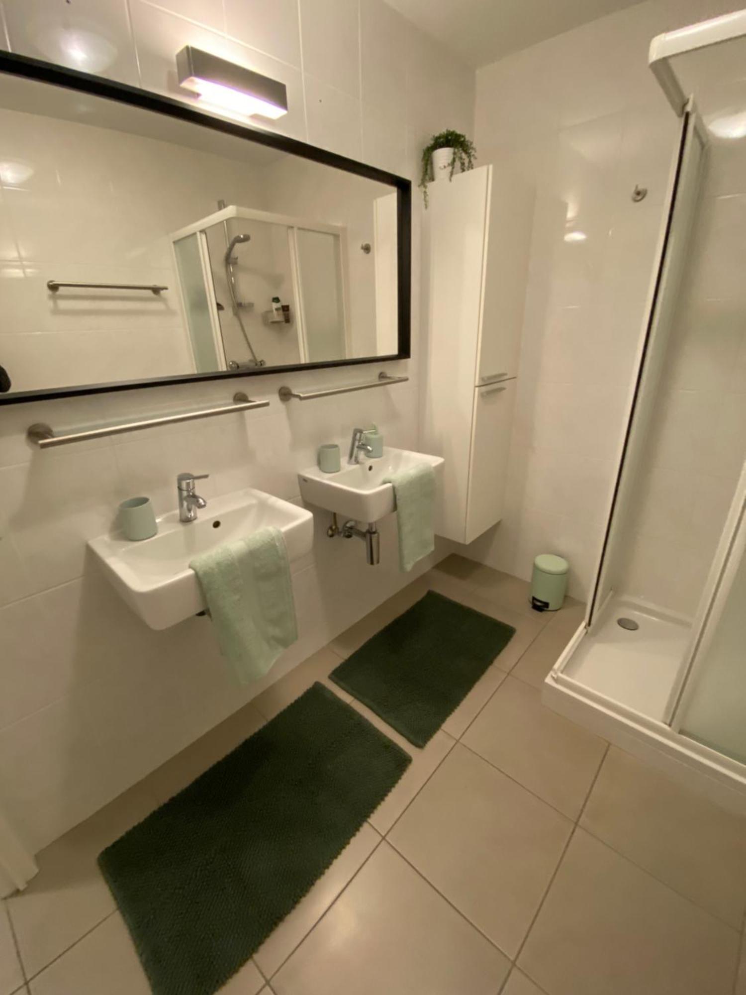 Gezellig Modern Appartement Met Optie Garagebox En In De Buurt Van Strand, Winkels En Restaurants Остенде Экстерьер фото